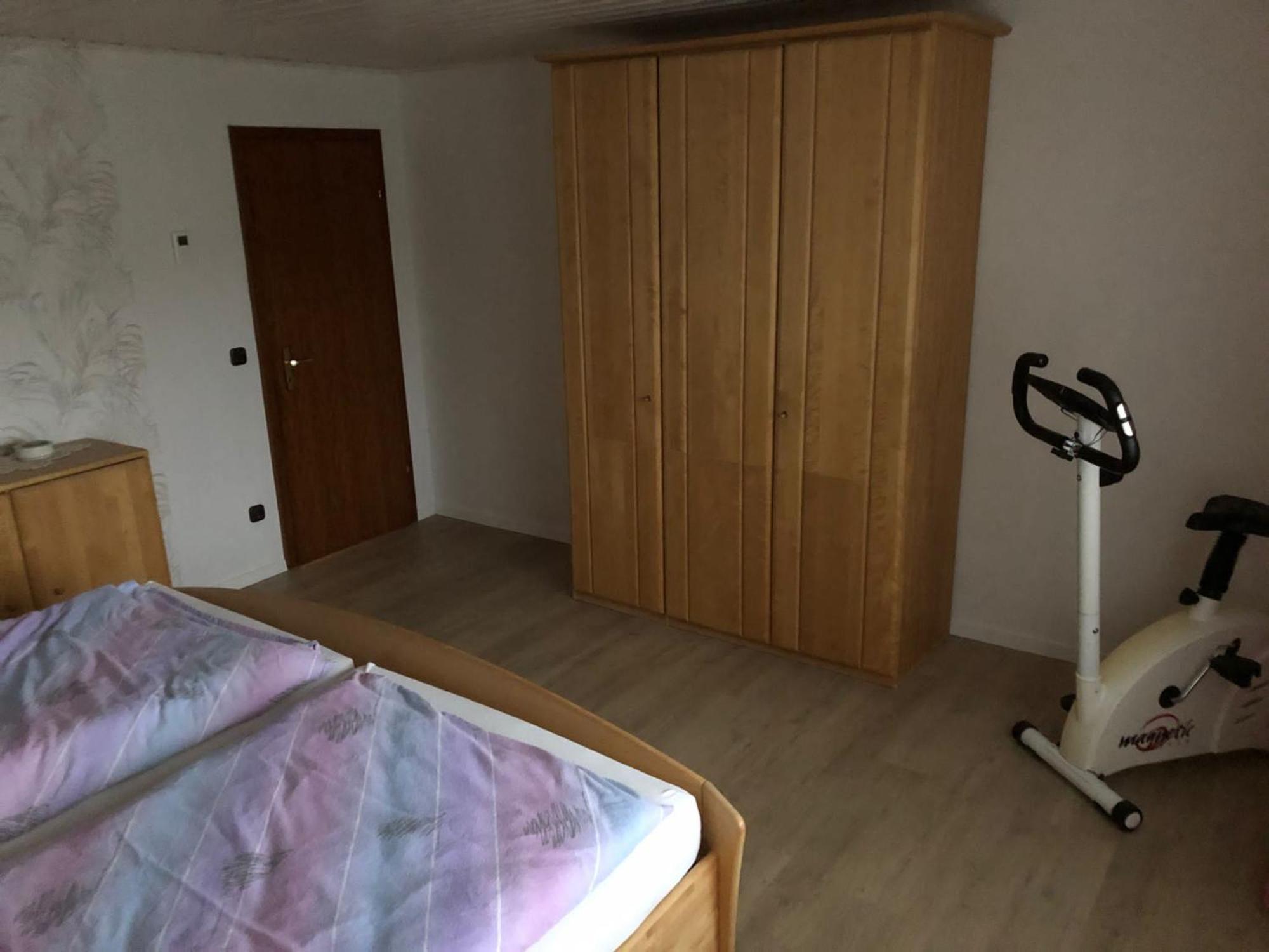 Ferienwohnungjahrsfeld Strassenhaus Buitenkant foto