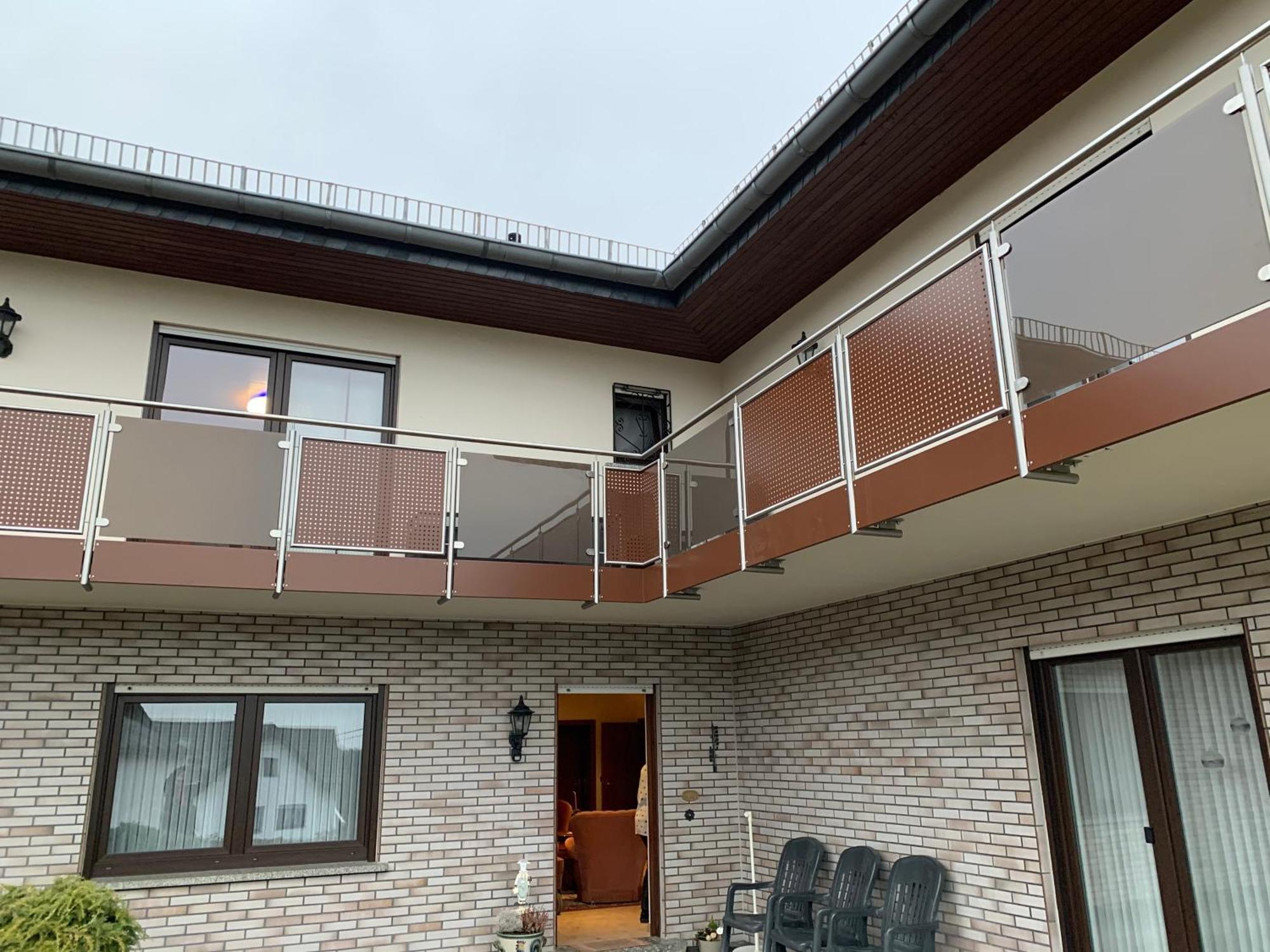 Ferienwohnungjahrsfeld Strassenhaus Buitenkant foto
